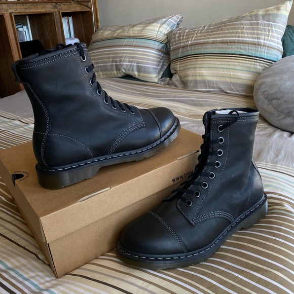 Men’s Doc Marten’s boots with zipper - Picture 5 of 5